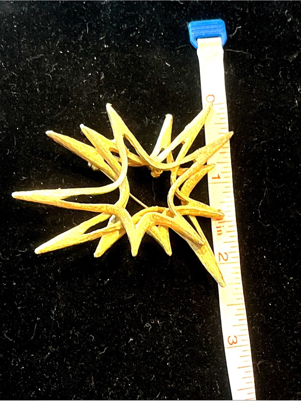 Radiant Gold-tone  Starburst Pin Brooch - Women's Jewelry - Picture 4 of 5